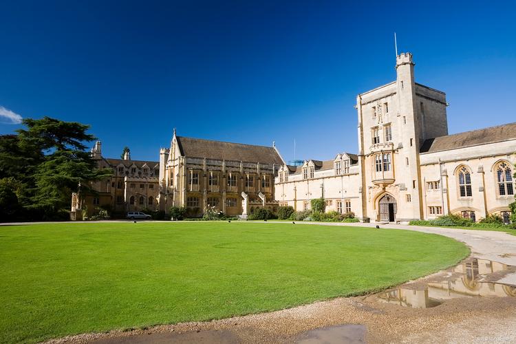 爱尔兰留学要花多少钱?